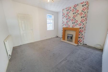 2 bedroom terraced house to rent - Photo 2