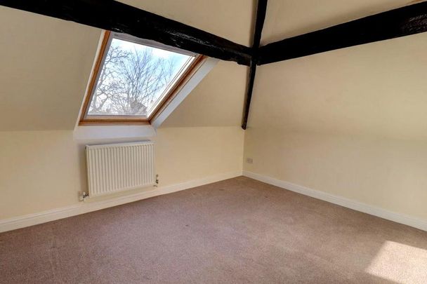 2 bedroom duplex to rent - Photo 1