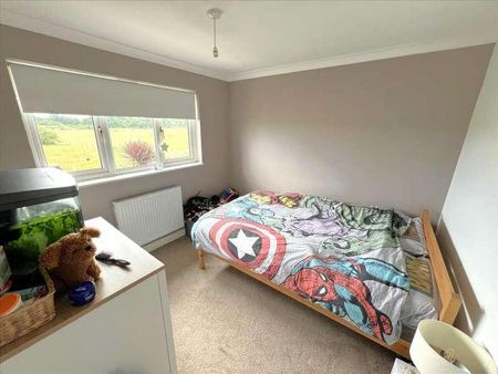 Town Pier, Gravesend, DA11 - Photo 3