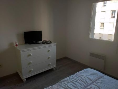 Location Appartement 2 pièces 53m² LE HAVRE 76600 - Photo 4