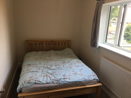 2 Bed Terraced House, Parkfield Close, CV2 - Photo 5