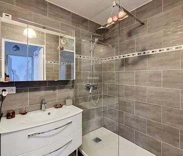 Location Appartement 2 pièces Meublé 48m² BORDEAUX 33300 - Photo 6