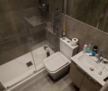 2 bedroom apartment to rent - Photo 3