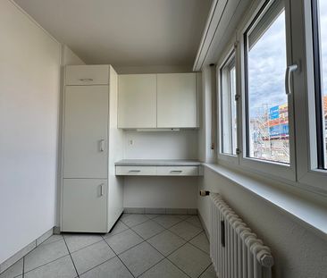"grosszügige, helle 3.0-Zimmer-Wohnung" - Photo 1