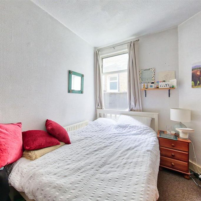 2 bedroom maisonette to rent - Photo 1