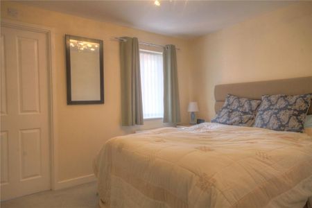 3 bedroom detached house to rent - Photo 4