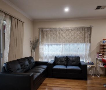 Modern 3-Bedroom Home in a Quiet, Convenient Location - Photo 2