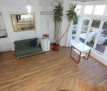 Studio to rent - Photo 6