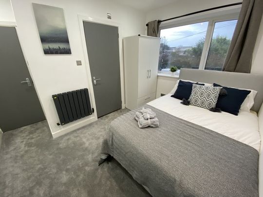 Room in a Shared House, Robin Hood Road, CV3 - Photo 1