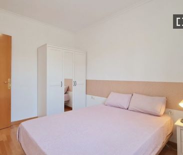 barcelona, Catalonia 08012 - Photo 1