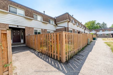 For Lease - 730 Cedar Street Unit# 19, Oshawa, Ontario - Photo 4