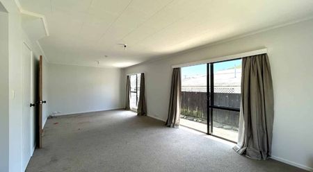 Warm & Sunny 2 Bedroom Home - ready soon! - Photo 2