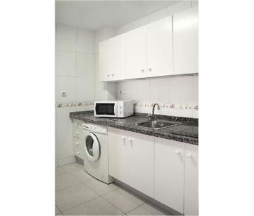 Apartamento de alquiler en Calle de la Curva, 45, Ciudad Jardín - T... - Photo 4