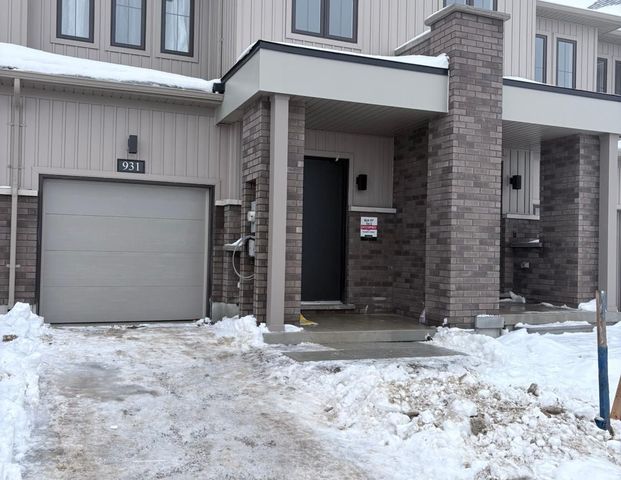 For Lease - 931 Douro Street, Stratford, Ontario - Photo 1