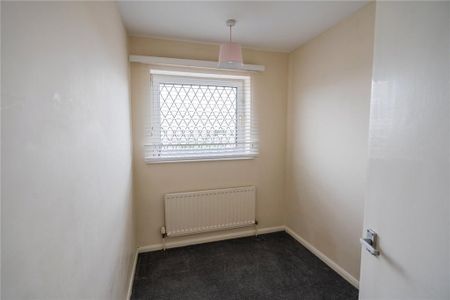 3 bedroom apartment to rent - Photo 3