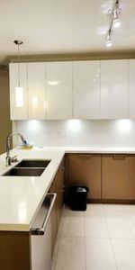 High-rise Cozy 2 bed 2 bath apartment for rent @ Coquitlam centre - Photo 3