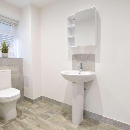 Willow Close, Wick, Bristol, Gloucestershire, BS30 - Photo 1