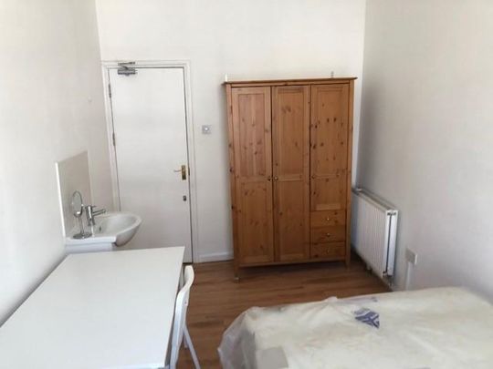 Flat share to rent - Photo 1