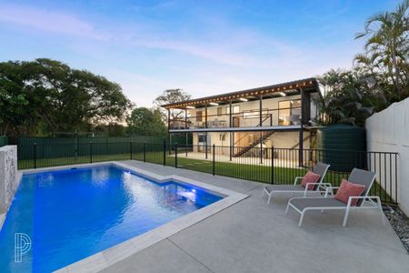 4 Lee Court, Everton Hills QLD 4053 - House For Rent | Domain - Photo 3