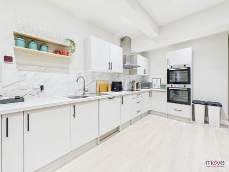 1 bedroom in a house share to rent - Photo 5