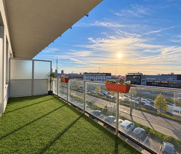 Appartement te huur in Antwerpen voor € 1.490 met 2 slaapkamers - Photo 2
