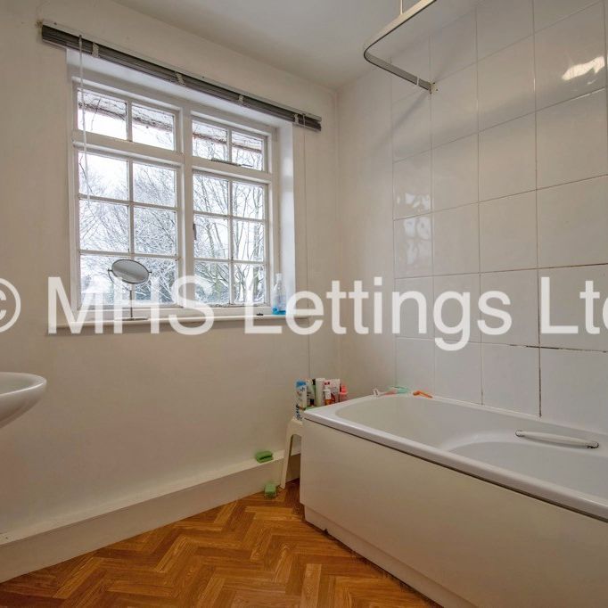 4 Bedroom Mid Terraced House for rent in North Grange Mews - Photo 1