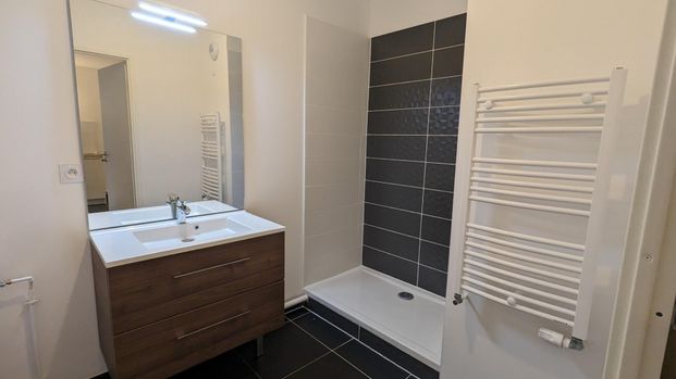 location Appartement T1 DE 40.54m² À CLAMART - Photo 1