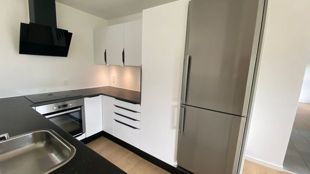 Bo idyllisk i nyistandsat 4 værelses lejlighed i Vinkel - Foto 1