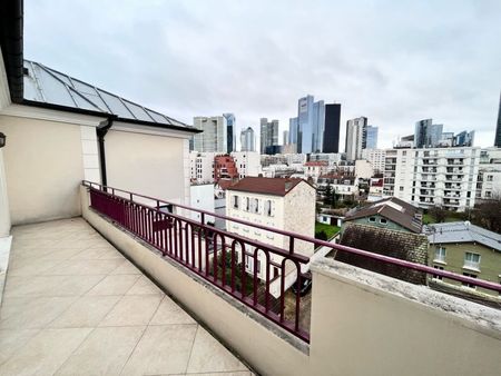 Courbevoie - 92400 - Photo 3