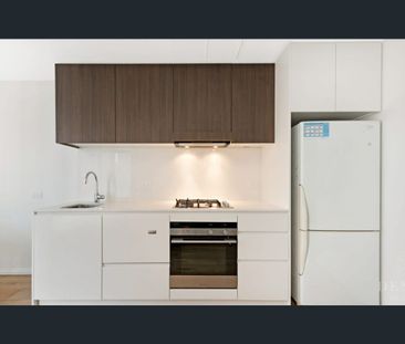 Furnished Modern Apartment, Move In from 3rd Octorber - Photo 3