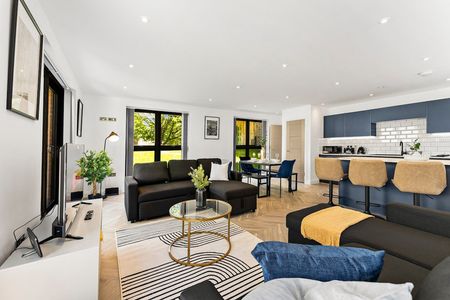 Victoria Gardens - Photo 2