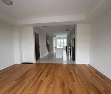 For Lease - 5 Lilac Lane, Thorold, Ontario - Photo 1