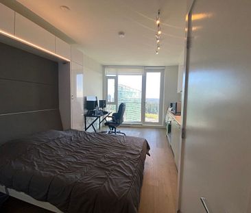 Studio in Surrey Central - 1911 Prime on the Plaza BOLLD (Surrey Ce... - Photo 1