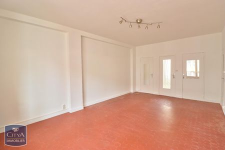 Location Appartement 1 pièce 43m² ST ETIENNE 42000 - Photo 2