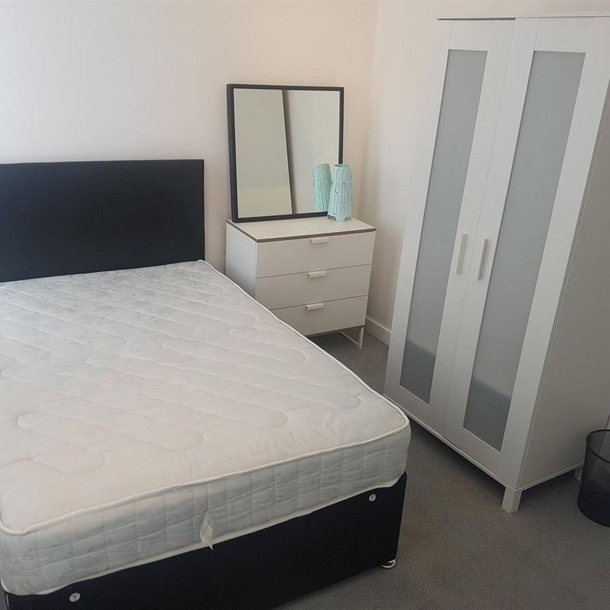 Flat 2 - Photo 1