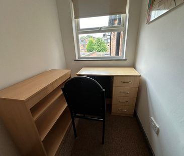 Room in a Shared House, Teignmouth Road, B29 - Photo 5