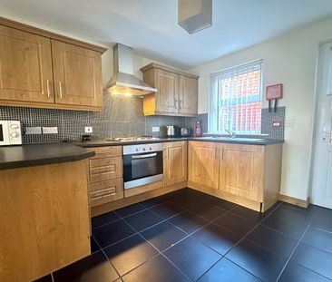 85a, Cliftonville Road, Belfast, BT14 6JP - Photo 2