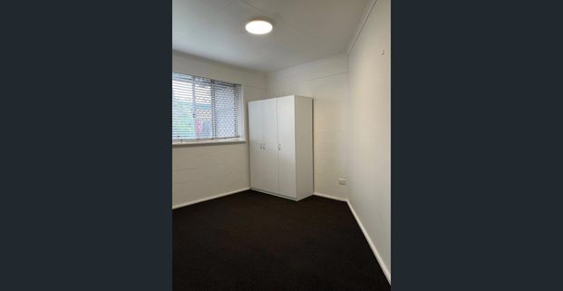 3 BEDROOM GROUND FLOOR DUPLEX - WATER AND ELECTRICITY INCLUDED IN THE WEEKLY RENT (INSPECTION TIMES ARE IN AEST - Photo 1