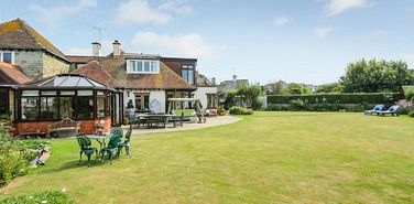 RestHarrow, 20 Harold Road, Birchington, CT7 9NA, Kent - Photo 2