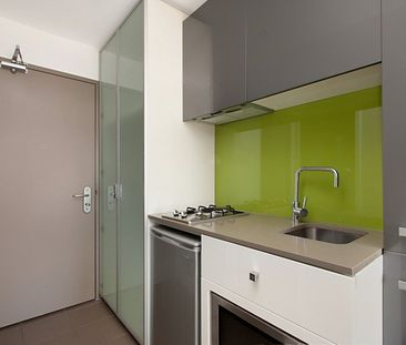 Carlton | Student Living D1 | Studio - Photo 3