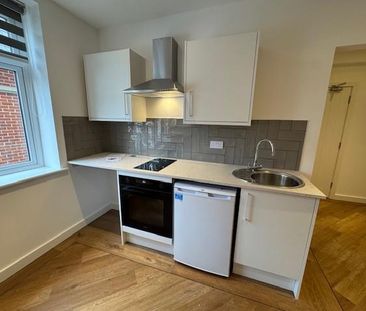 Studio to rent - Photo 5