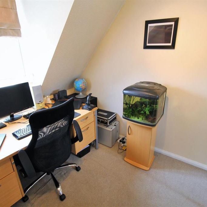 3 bedroom end of terrace house to rent - Photo 1