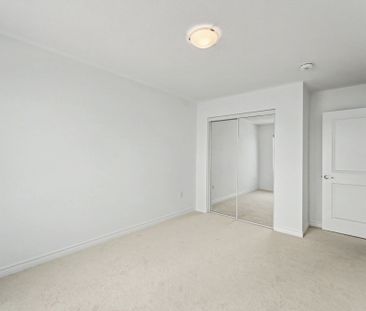 For Lease - 118 Pearen Lane, Barrie, Ontario - Photo 3