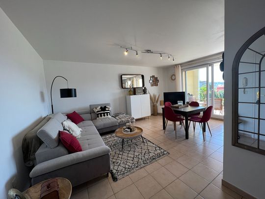 Appartement 2 pièces 47m2 MARSEILLE 12EME 920 euros - Photo 1