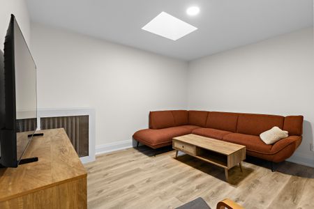 For Lease - 1629 Bayview Avenue, Toronto, Ontario - Photo 2