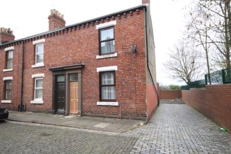 2 bedroom terraced house to rent - Photo 4