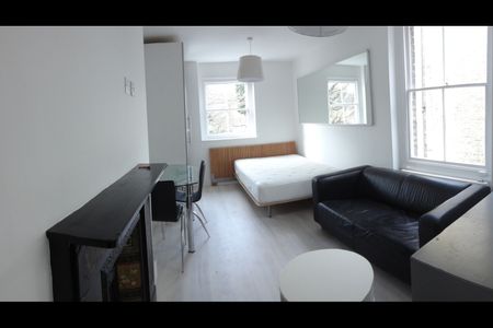 Studio Flat, Azenby Road, SE15 - Photo 2