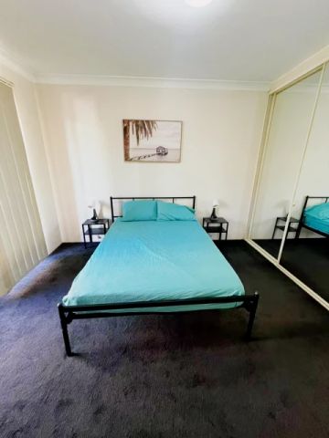 1 bed 1 bath - Photo 2