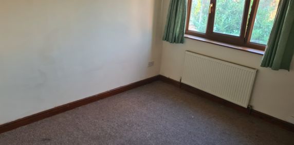 1 Bedroom House Share To Rent in Thorneywood - Photo 2