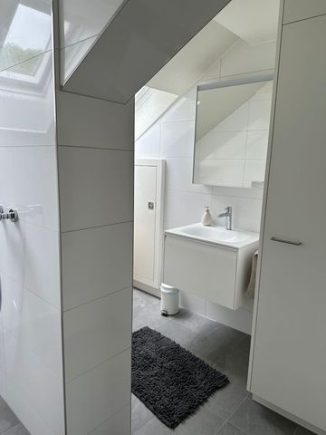 2.5 Zimmer, 65 m², 4. Stock - Foto 4